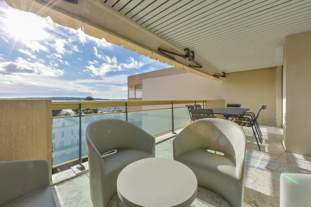 4p With Terrace Sea View And Pool Appartement